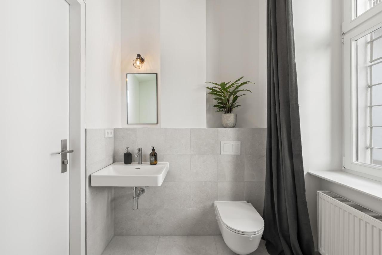 The Strassburger, Stylish 3 Bedroom Apartment In Downtown Berlin Dış mekan fotoğraf